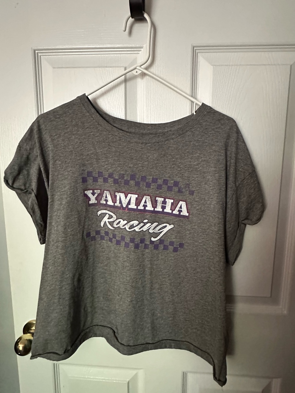 Yamaha | Women’s Cropped Racing Grey Graphic Tee